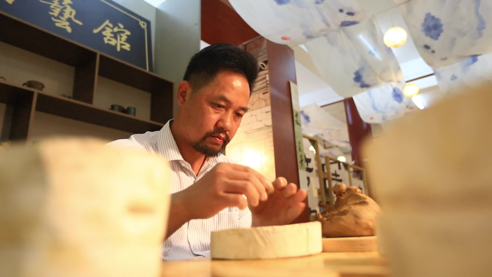 乡村艺人耗时7年打造陶艺版《清明上河图》