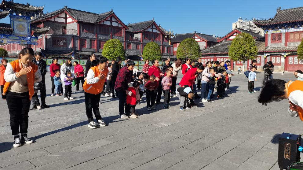 桂阳县残联开展“爱心助残、携手同行”第三十个国际残疾人日系列活动