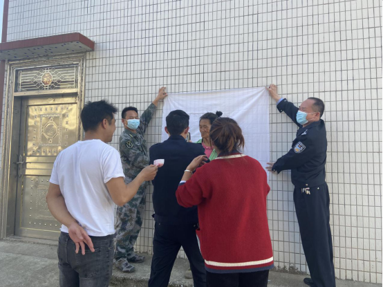 塘市镇：“上门办证”零距离 贴心服务暖人心