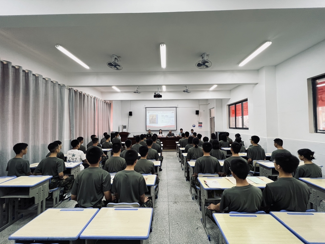 庆七一  | 功臣进校园上党课 点燃青少年精神火种