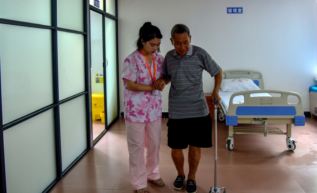桂阳：推进“医养结合”新模式 让“小病不出村，大病不出县”