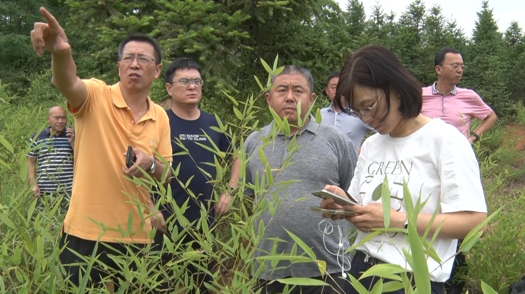 君乐宝乳业集团一行来我县考察养殖基地建设工作