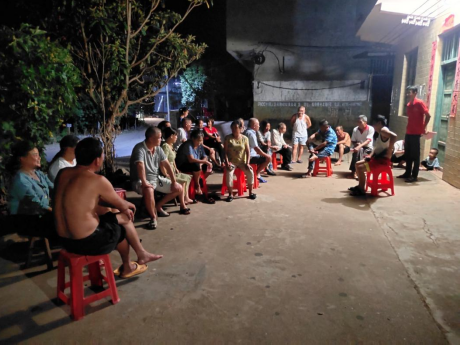 雷坪镇：农家夜话进行时，全力做好森林防火、“戴帽工程”等重点工作