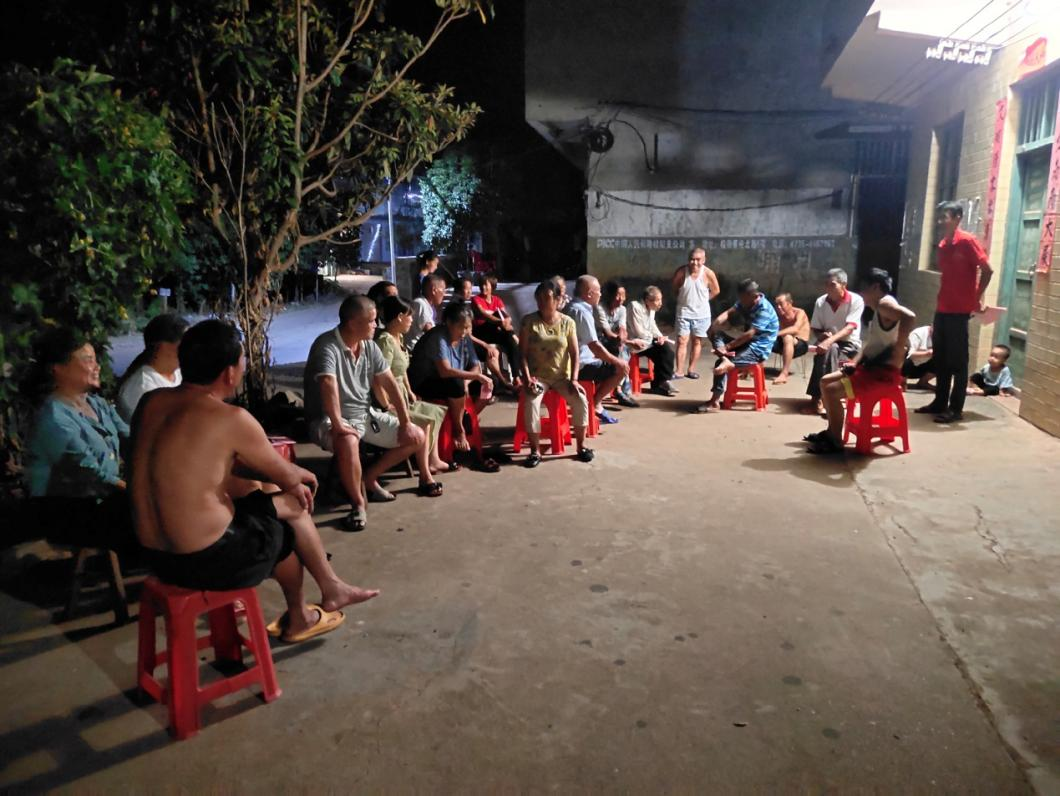 雷坪镇：农家夜话进行时，全力做好森林防火、“戴帽工程”等重点工作