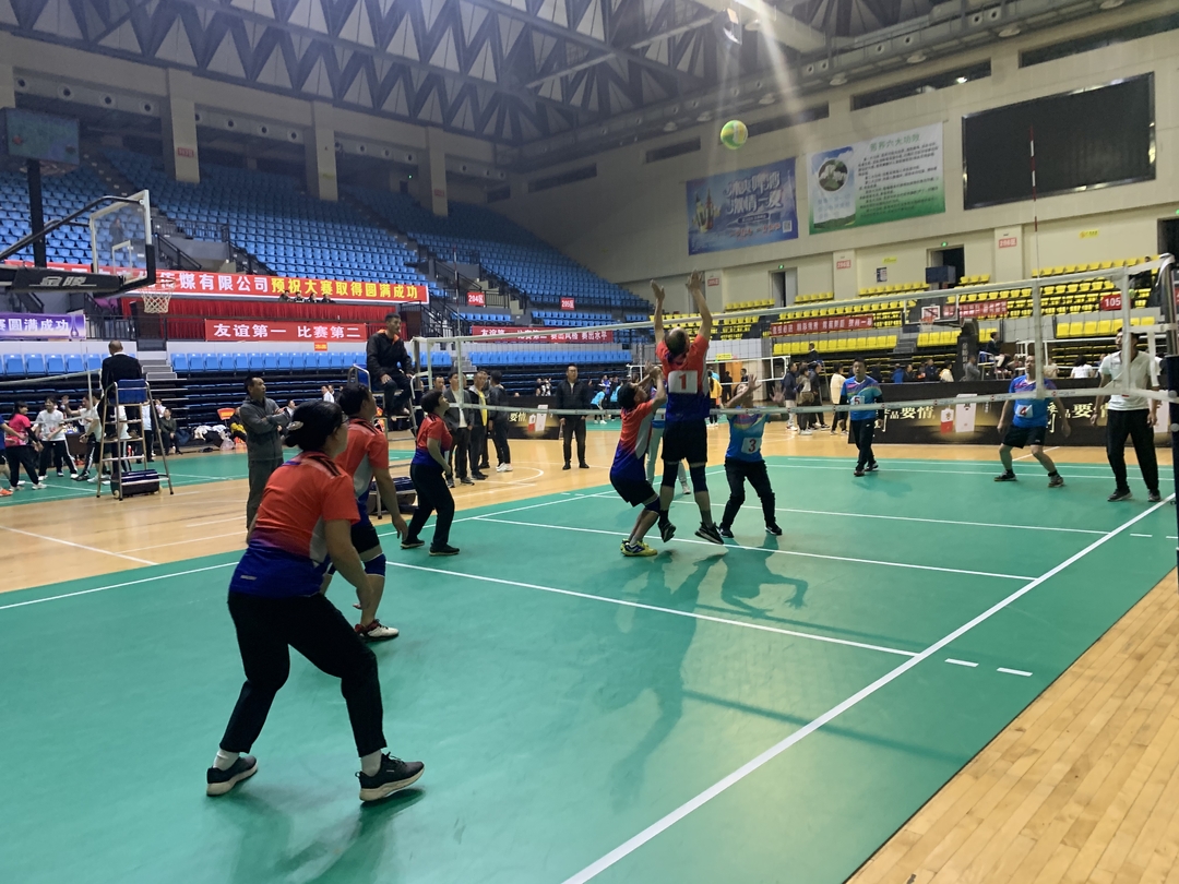 我县2022年职工气排球赛正式开幕
