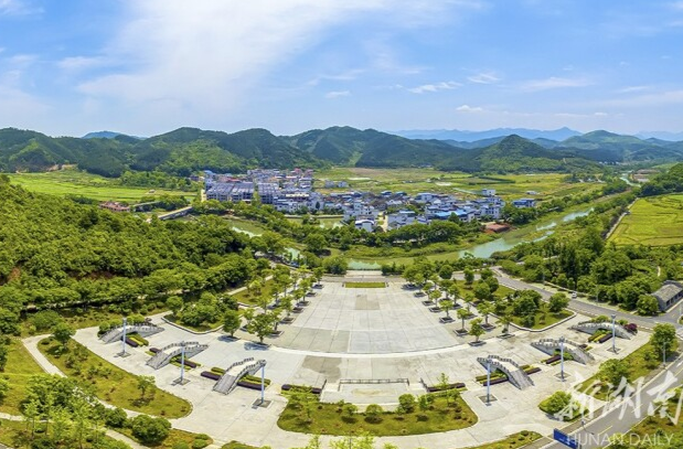 正和镇：青山绿水灵韵间 文旅小镇船帆起