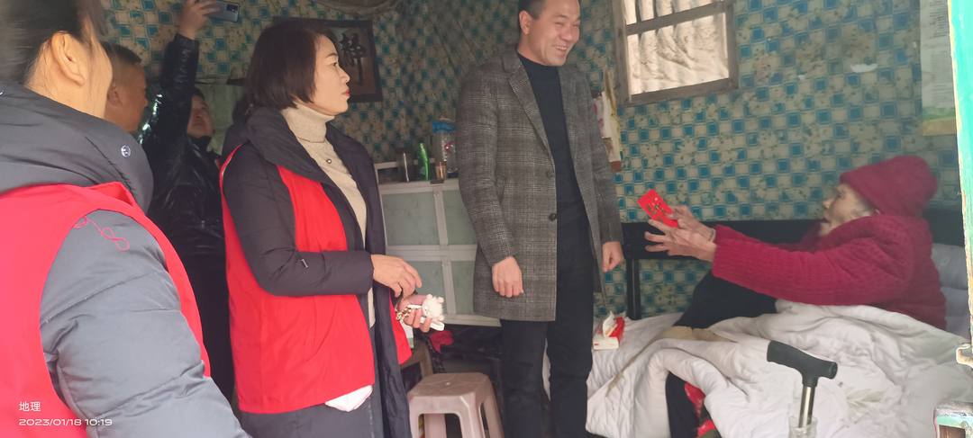 仁义镇：人大代表送温暖 冬日慰问暖人心