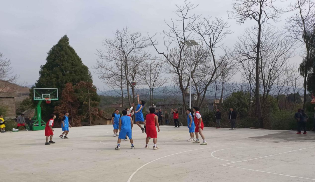 新春走基层｜乡村里的新春篮球赛