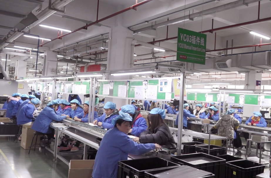 聚焦聚力“十大重点工作”奋力争创“全国百强县”  雅晶源电子：想方设法招人手   开门订单忙不停