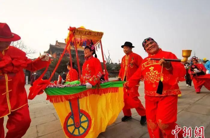 今日元宵节丨祝你平安又快乐！