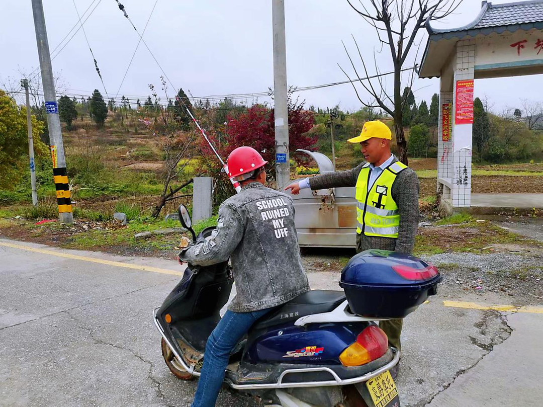 莲塘镇：人大代表助力“戴帽行动”