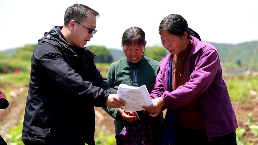 仁义镇开展冰雹灾害生产自救田间培训