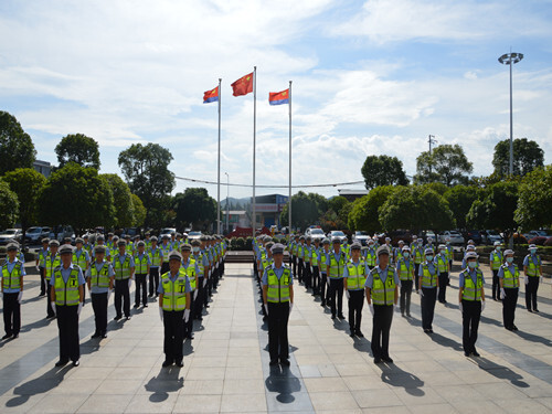 桂阳交警：开展手势操训练  提升队伍“精气神”