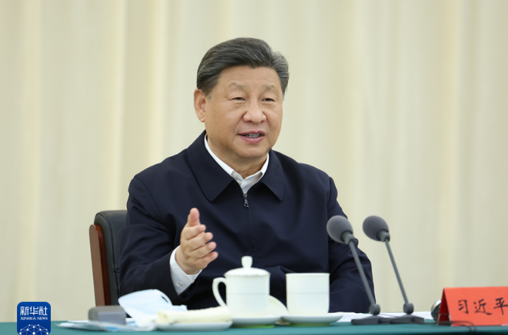 习近平在内蒙古巴彦淖尔考察并主持召开加强荒漠化综合防治和推进“三北”等重点生态工程建设座谈会