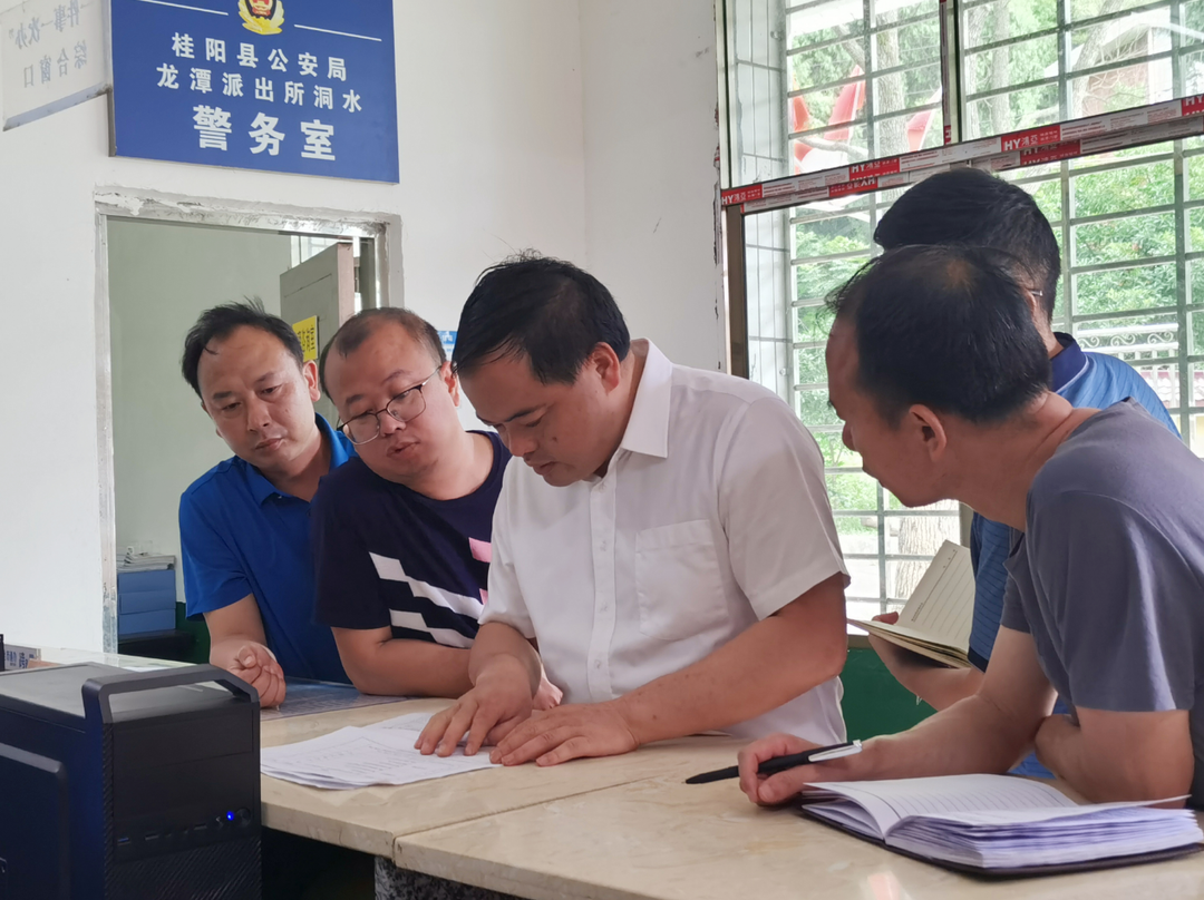 走基层 找问题 想办法 促发展 | 李志强调研督导涉民生重点领域全面“回头看”、创文巩卫、安全生产等工作  牢记初心使命 真心服务群众