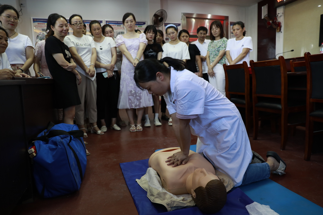 打好“发展六仗” | 我县开展“第一目击者”培训  让防溺水“救”在身边