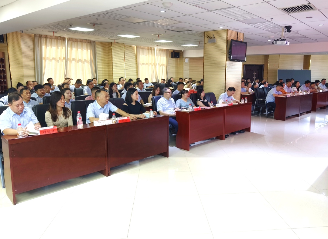 桂阳农商银行：开展“家庭助廉 团团圆圆”主题活动