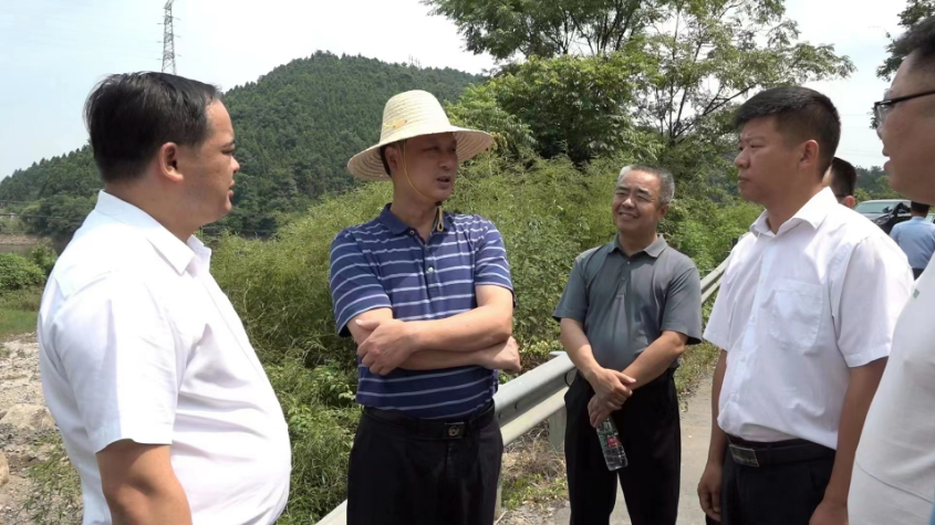 ​  省第三生态环境保护督察组来我县调研督导生态环境问题整改工作
