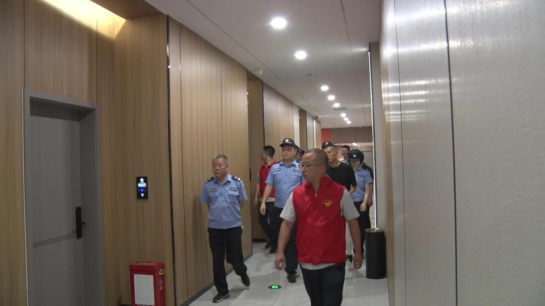 龙潭街道开展打击赌博专项行动  净化社会治安环境