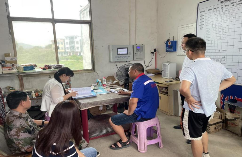 舂陵江镇：人大代表履职护航安全生产