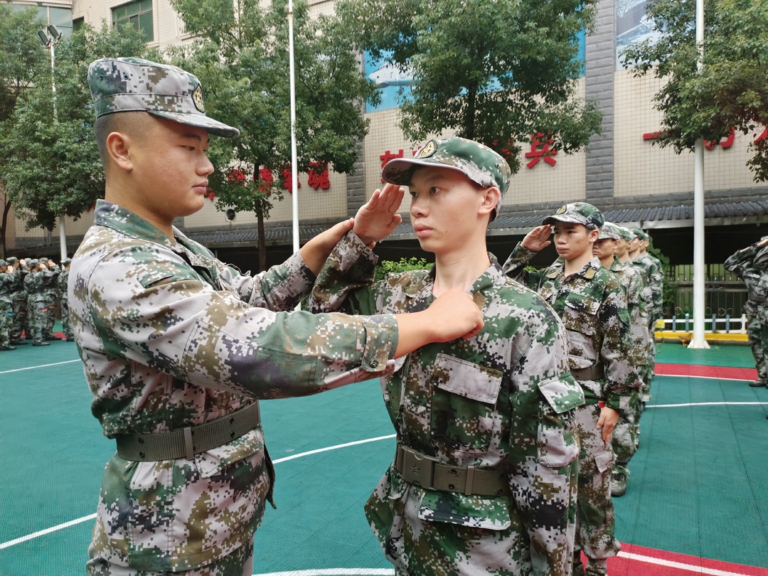 桂阳县人武部创新方法开展役前教育——  让“特殊兵员”发挥特别作用