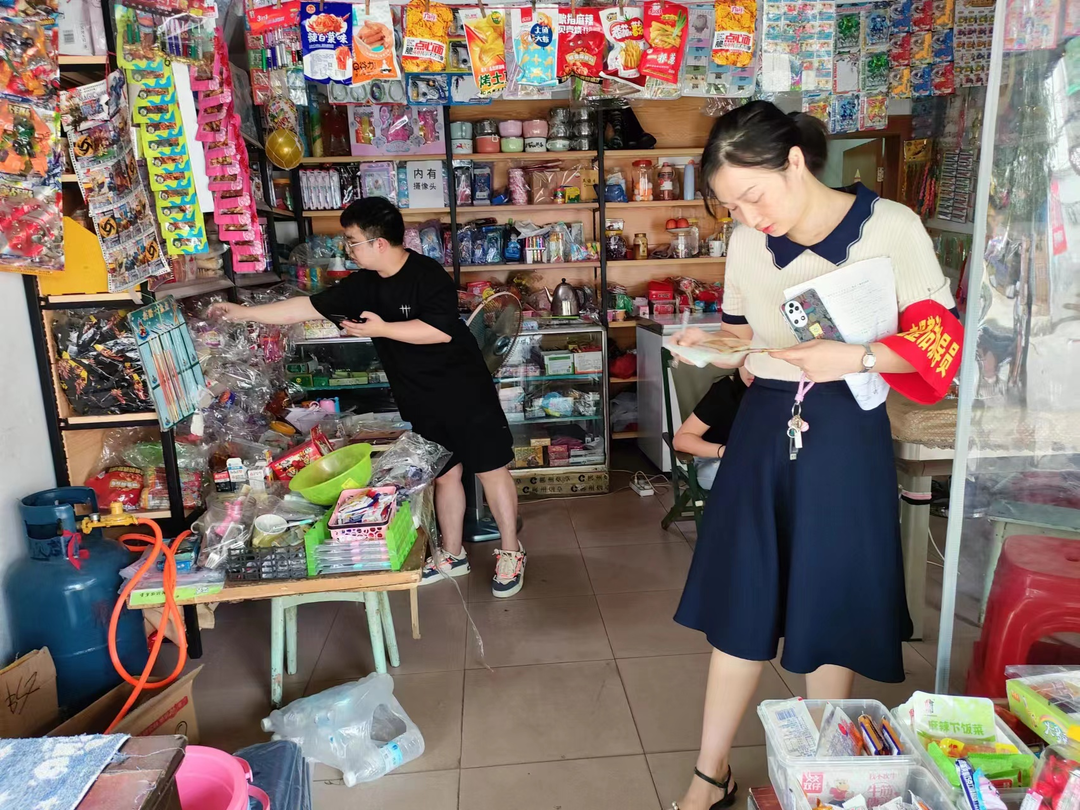 洋市镇：创文联合行动 整治综合环境