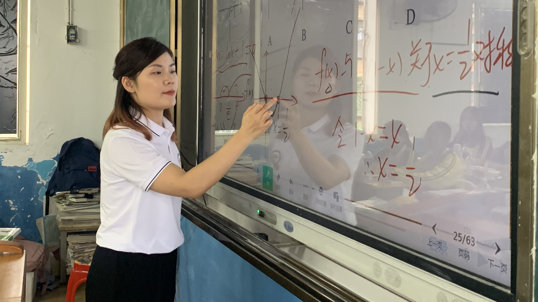 身边的好老师 | 吴丽媛：用心用情关爱学生