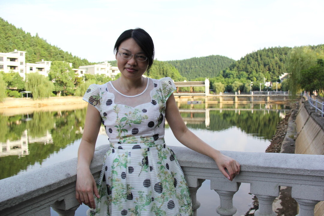 “十佳教师”侯爱花：深耕杏坛源于爱   花开桃李满庭芳