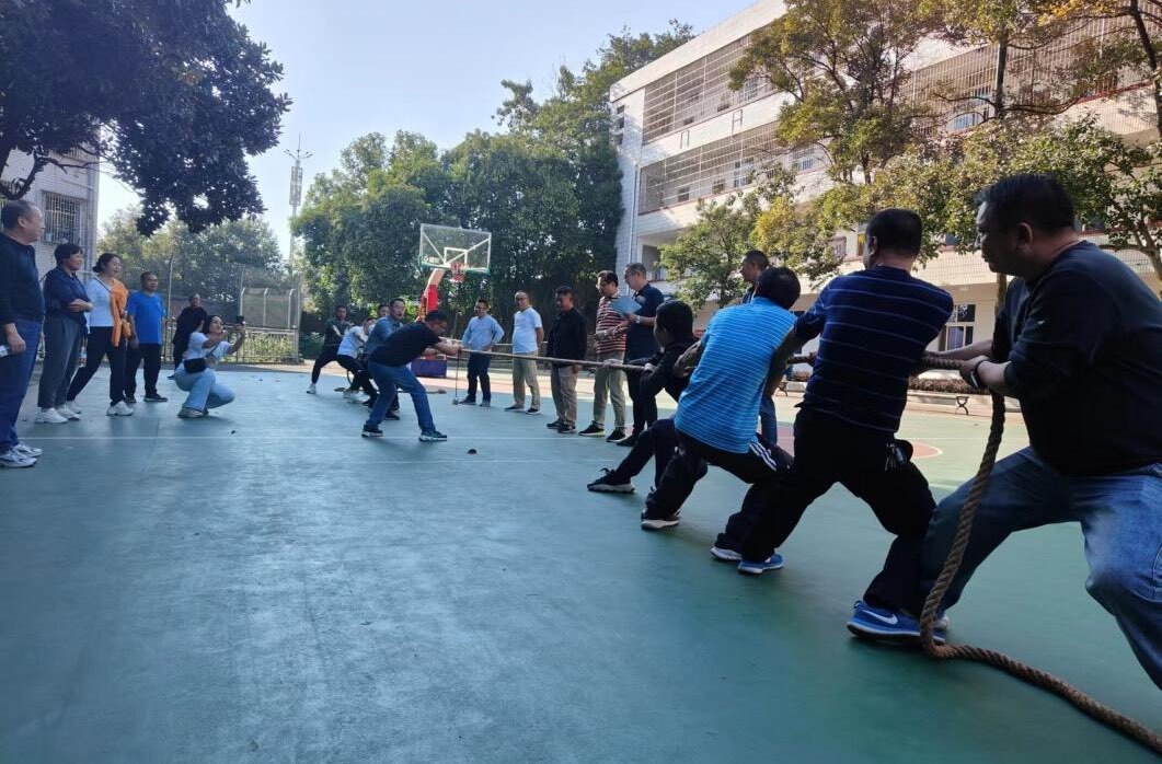 县委党校科干班学员开展趣味运动竞赛