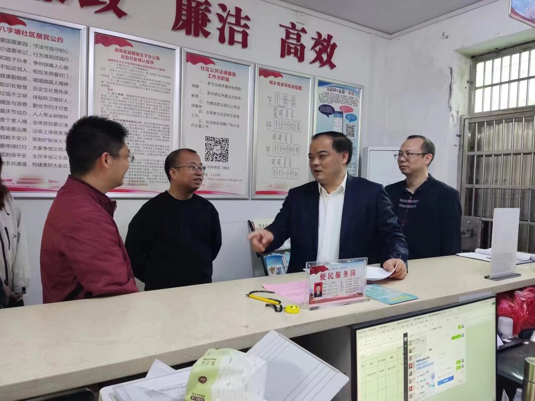 走基层 找问题 想办法 促发展 | 李志强调研第五次全国经济普查工作、检查消防安全、电梯安全等工作