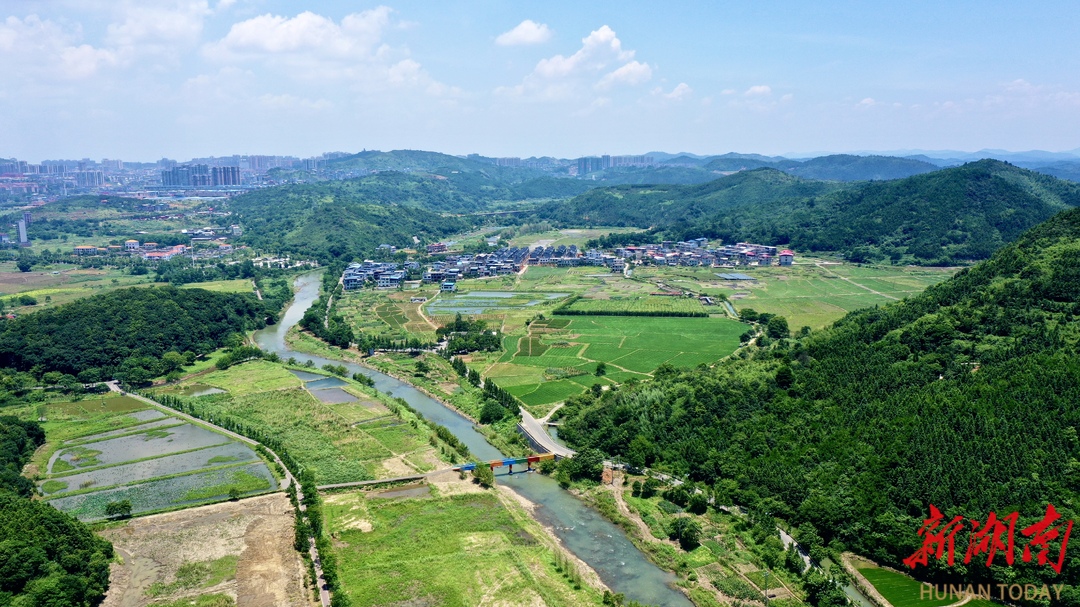 我县县道Y660 线、X060 线、Y638 线入选2023年十大“湖南省最美农村路”