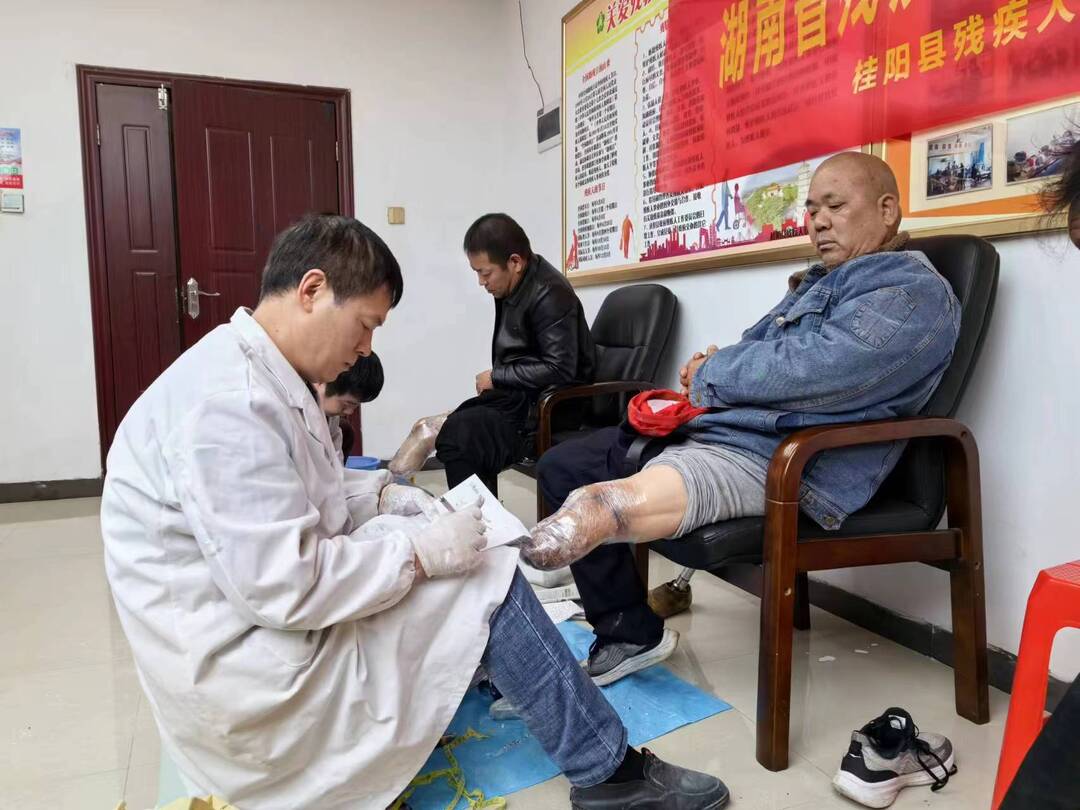 我为群众办实事 | 县残联开展2023年假肢装配活动