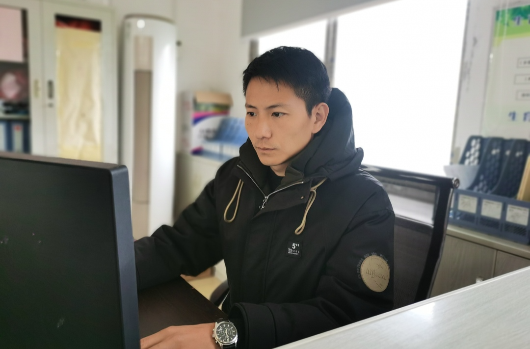 人大代表风采 | 李立：发展冰糖橙产业 带动村民齐致富