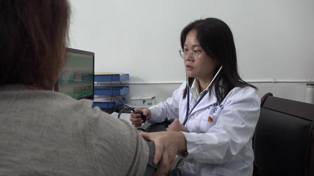 政协委员风采 | 李秋芳：德医双馨  精诚济世 护航妇幼健康