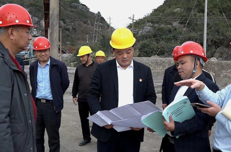 走基层 找问题 想办法 促发展  | 李志强践行“四下基层”督导检查安全生产并开展巡林、巡田、巡河工作