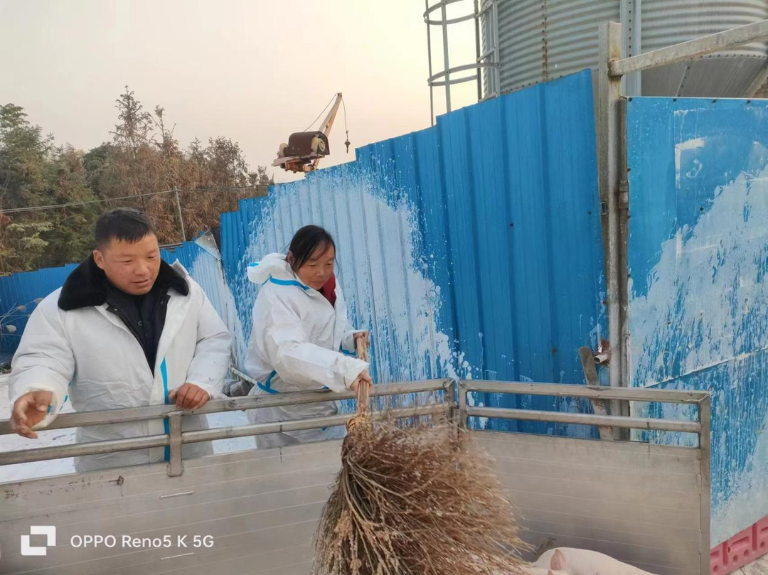 践行社会主义核心价值观：  夫唱妇随同甘苦 相濡以沫谋幸福