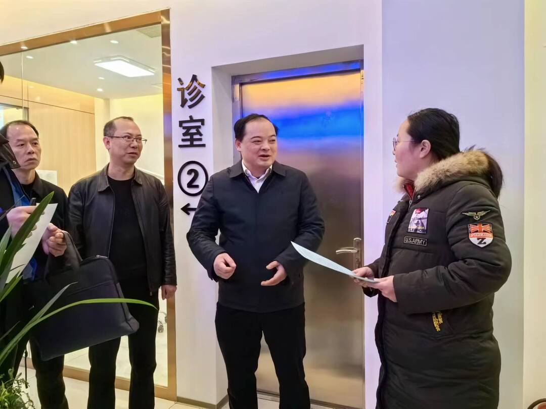 李志强调研指导五经普入户登记工作