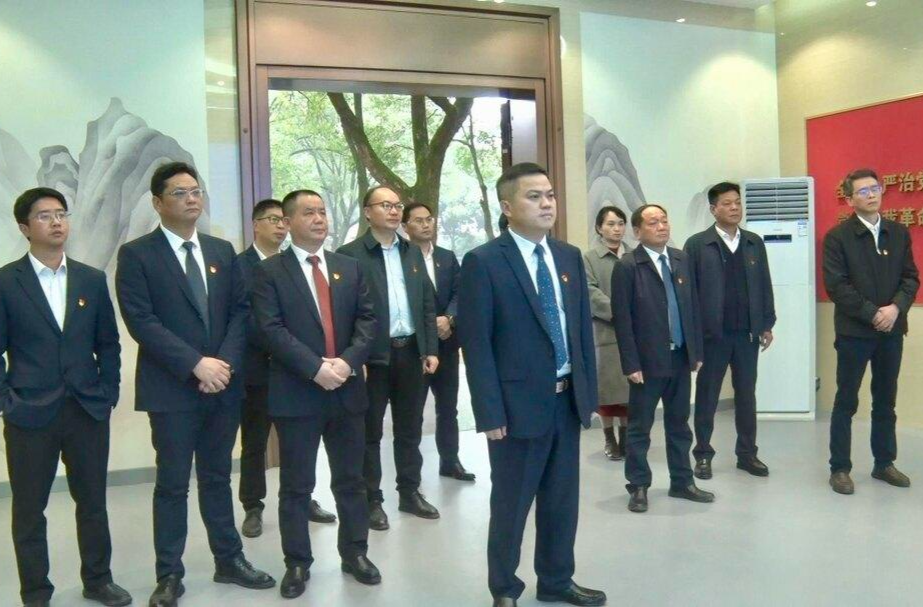 我县赴市廉政警示教育中心开展廉政警示教育