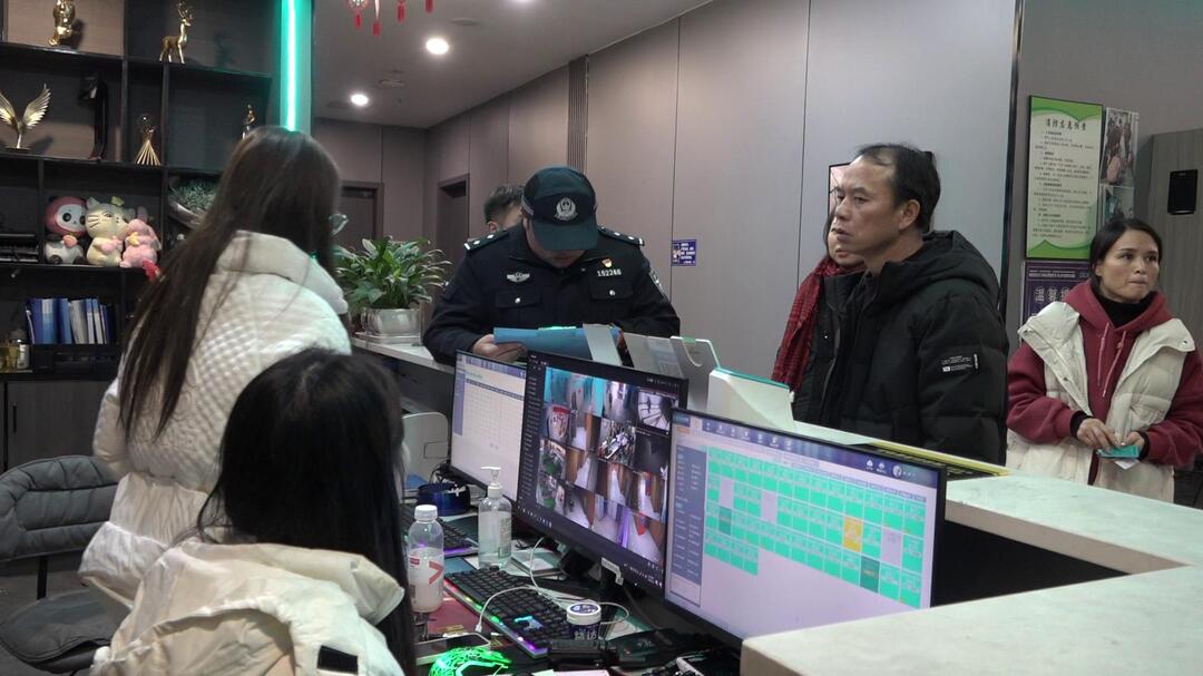 龙潭街道开展“利剑护蕾·雷霆行动”清查整治行动
