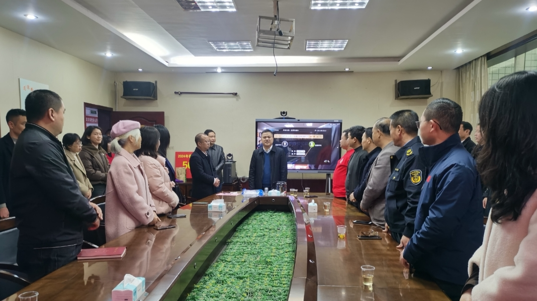巫初华检查春节期间值班值守和安全稳定工作以工作的确定性应对风险的不确定性 夯实社会大局安全稳定基石