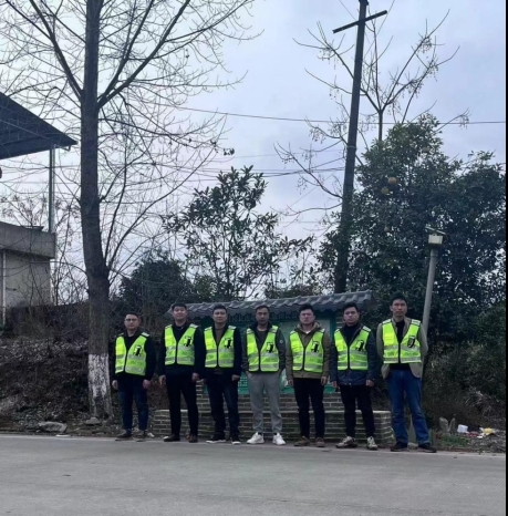 莲塘镇：春节不打烊，畅通出行路