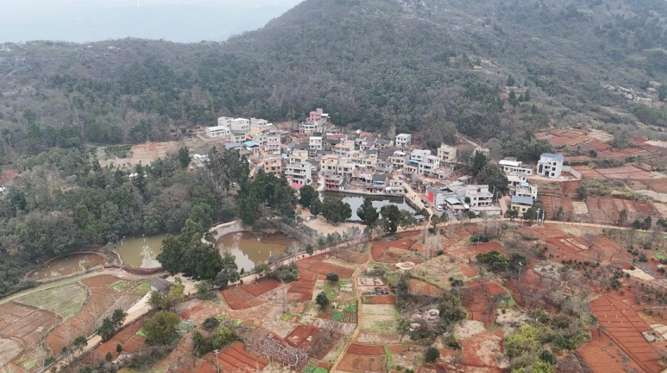 好人之城|母子回乡省亲掉深塘   村民不畏寒冷勇相救