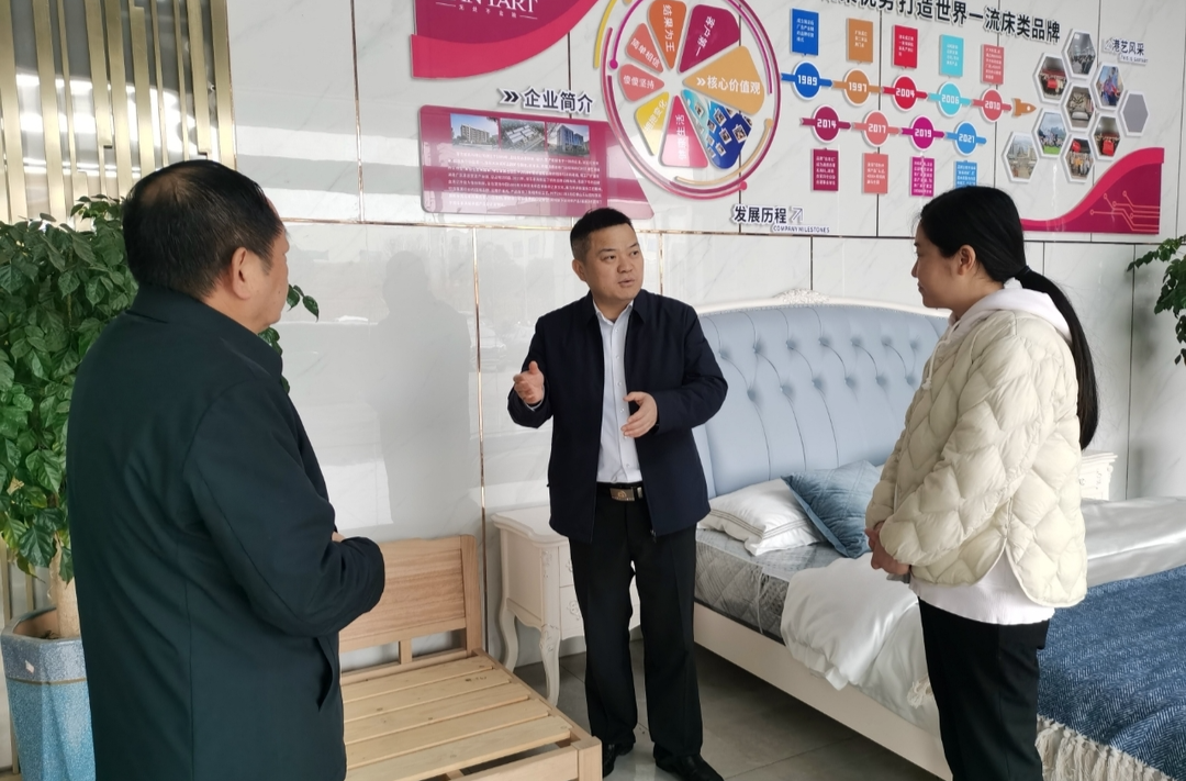 ﻿深入推进“六大新行动” 全面彰显“七个新担当” 巫初华督导检查安全生产、信访维稳等工作