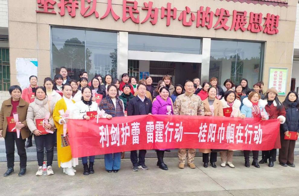 塘市镇：“利剑护蕾·雷霆行动”——关爱守护每一朵“花儿”
