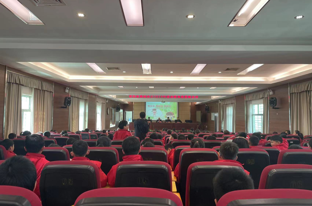 我县开展法治教育进校园活动