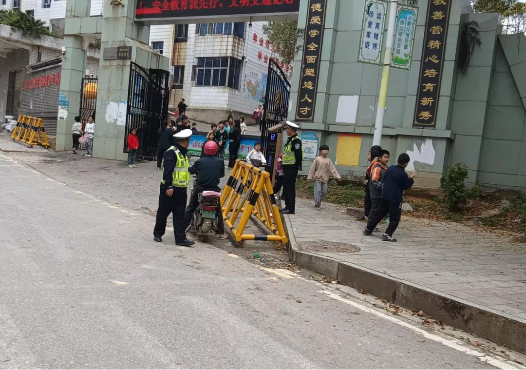 塘市镇：织密安全屏障 守护平安校园
