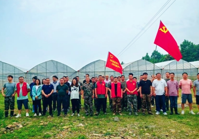 敖泉镇：“田间课堂”助春耕