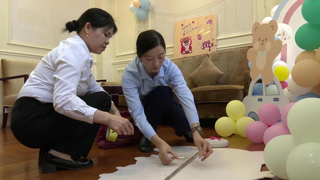 都说桂阳美·劳动光辉耀蓉城丨李美玲：专注做好服务  以细心热心赢得宾客信赖