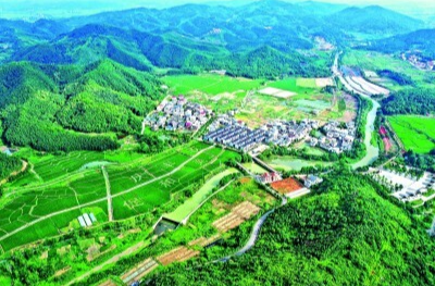 以文塑旅绘新景 且怀诗意赴远方 ——湖南推进文化和旅游深度融合发展