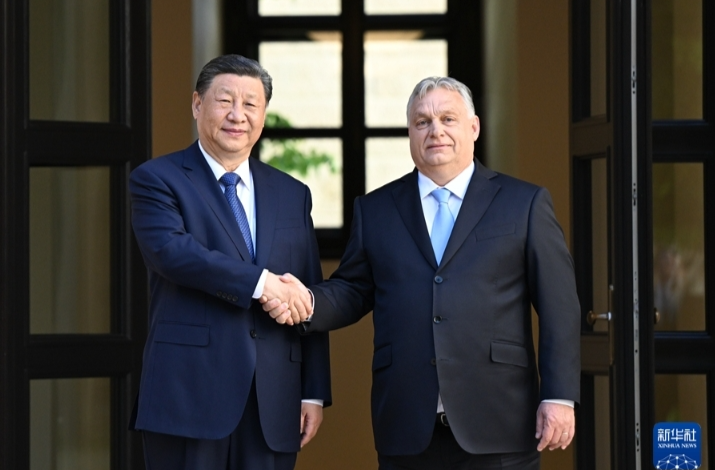 习近平同匈牙利总理欧尔班举行会谈